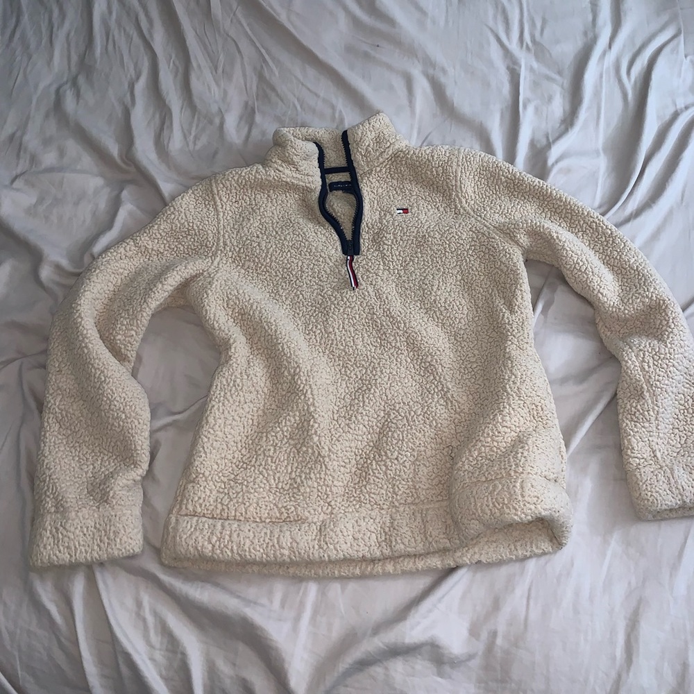Tommy Hilfiger bear sweater